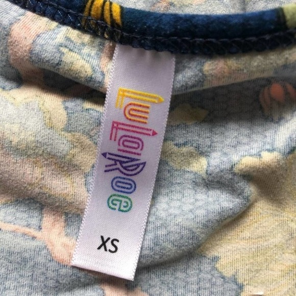 3/$20 LuLaRoe Perfect Tee - Picture 3 of 3